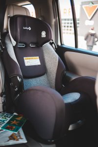 תינוק ברכב: בוסטרים, סלקלים ומוצרים חיוניים