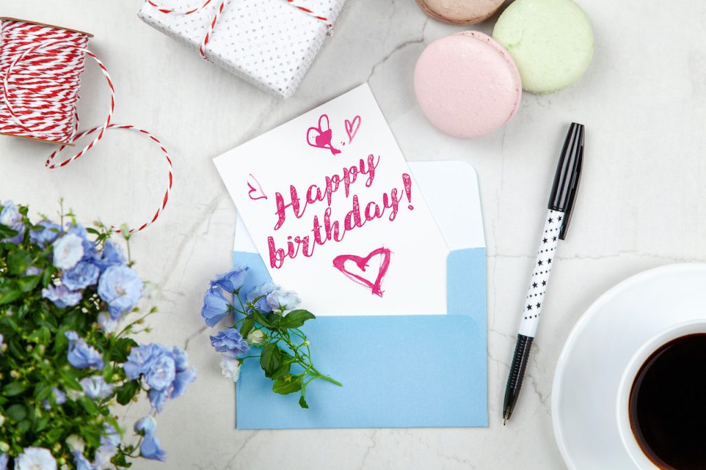 4 טיפים חשובים לכתיבת ברכה ליום הולדת